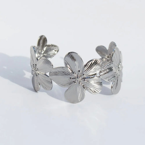 1PC Women's Fashion Trendy Waterproof Stainless Steel Flower Bracelet