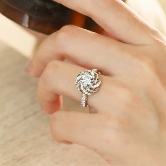 2 Carat Imitation Moissanite Female Diamond Ring