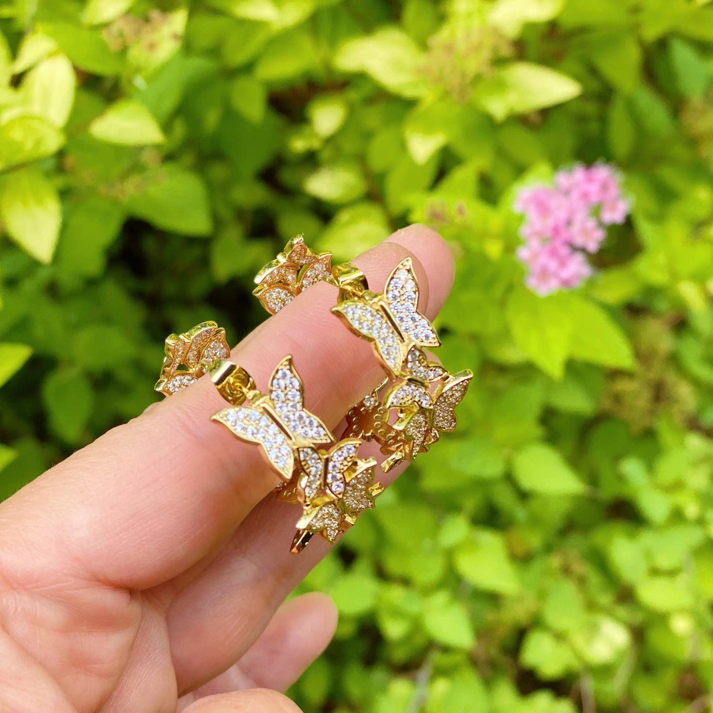 Fly In The Shine Earrings